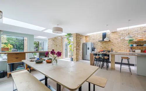 Bright Modern Wanstead Home, D2756