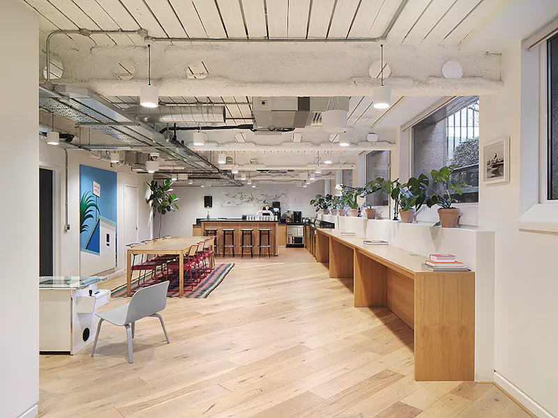 Bar at Leadenhall Street Workspace, T180 (photo 2)