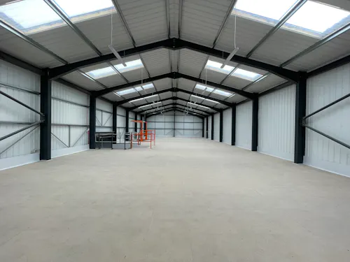 Vacant warehouse Borehamwood, N493
