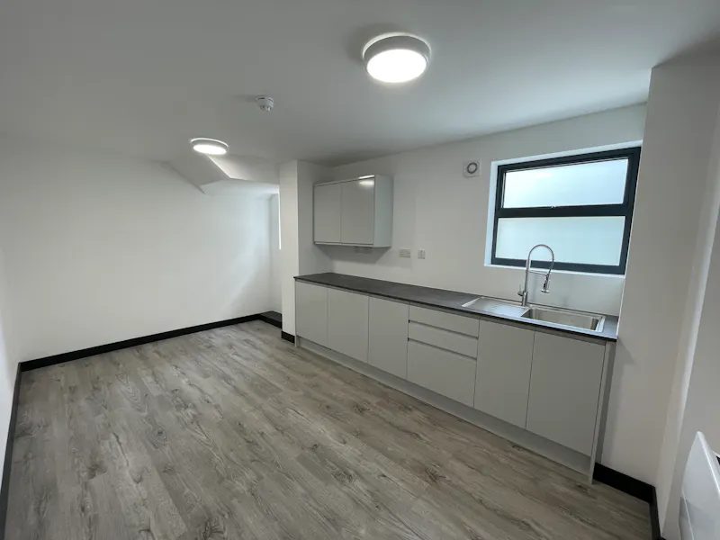 Kitchen at Vacant warehouse Borehamwood, N493 (photo 12)