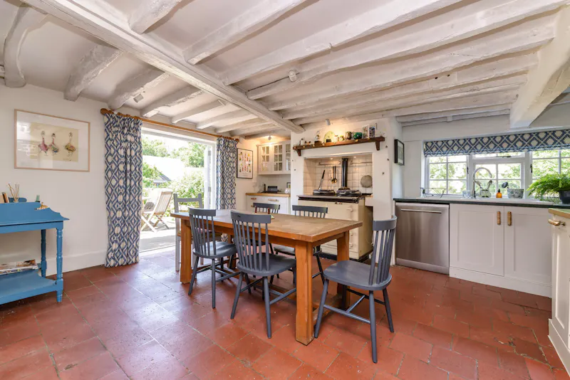 Kitchen at Charming farmhouse Alresford, L755 (photo 8)