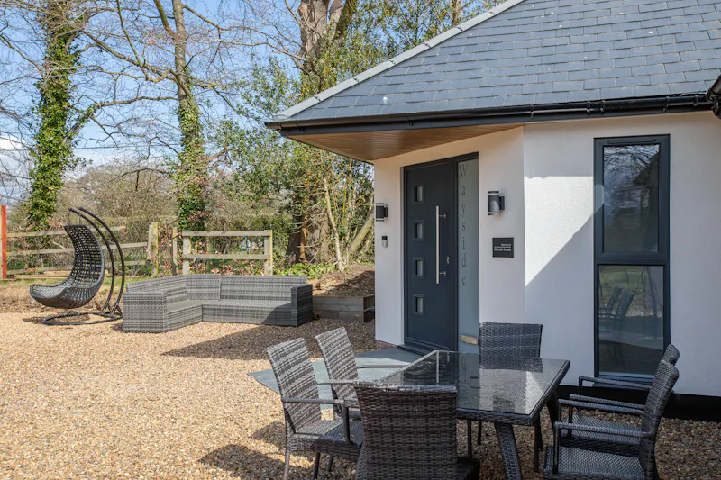 Modern Chalet Watton-at-Stone, D2731 (photo 38)