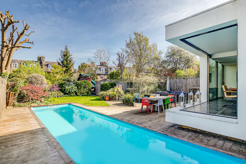 Wandsworth pool house, B2024 (photo 31)