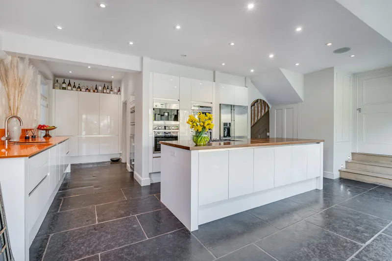 Kitchen island at Wandsworth pool house, B2024 (photo 15)