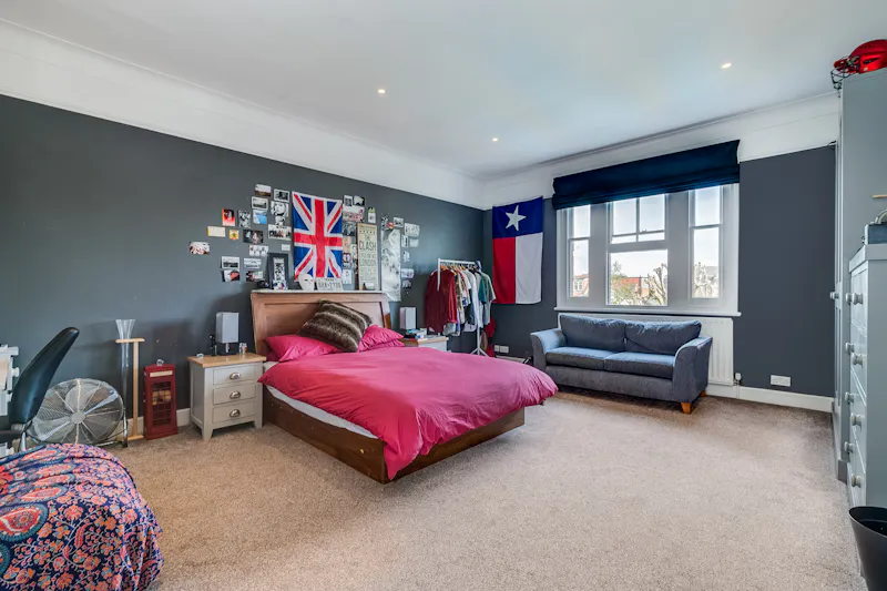 Bedroom - teen at Wandsworth pool house, B2024 (photo 24)