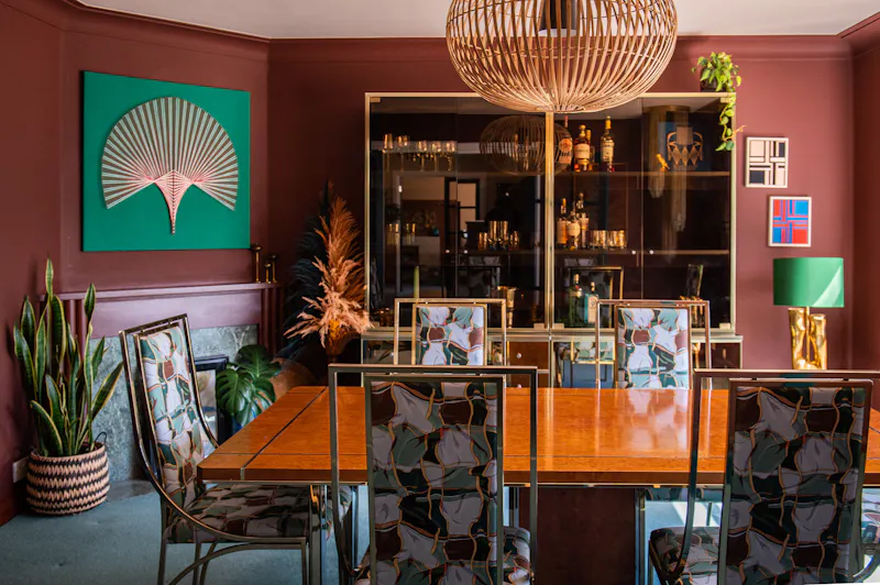 Dining room at Broadstairs Art Deco house, D2726 (photo 18)