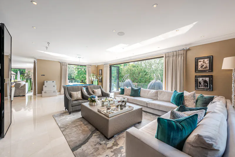 Sitting room at Contemporary Croydon Manor  , D2728 (photo 36)