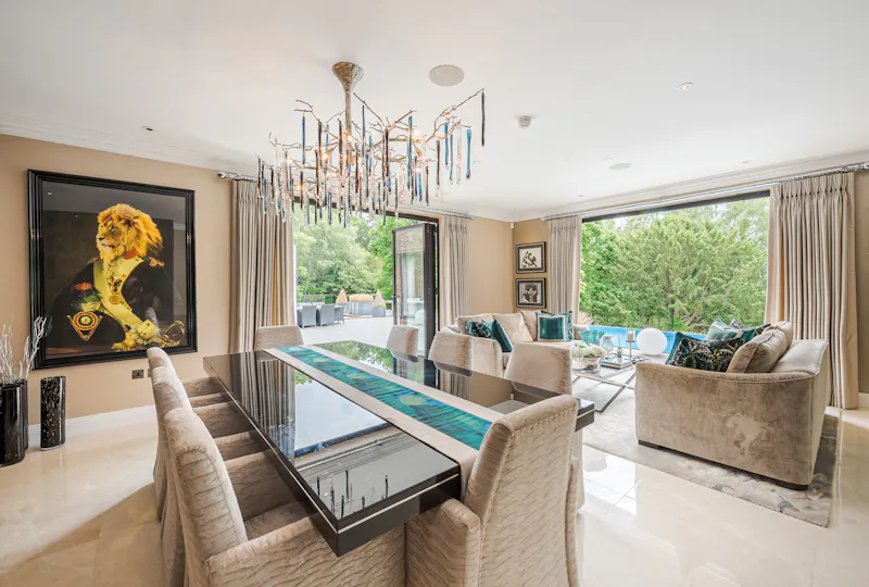 Contemporary Croydon Manor  , D2728 (photo 11)