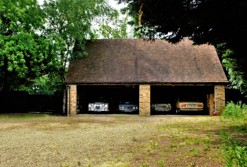 Garage at Jacobean house Cowley Peachey, H1023 (photo 21)