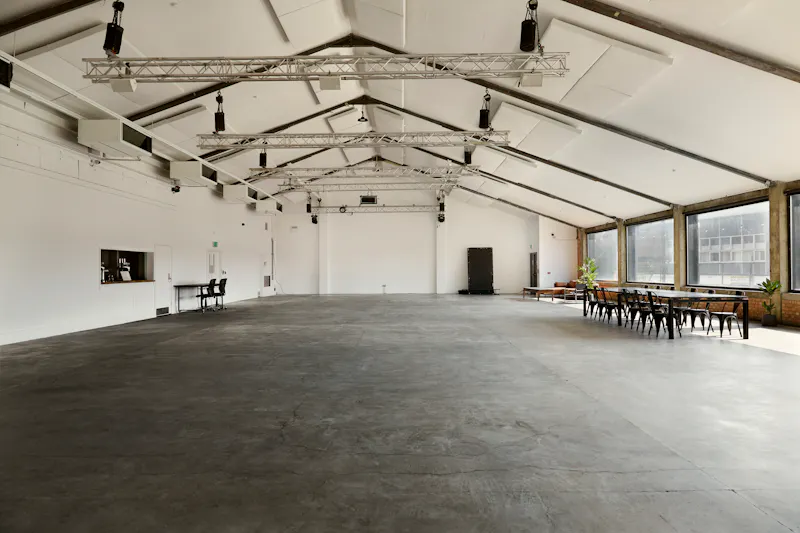 Studio at Cambridge Heath Warehouse, N269 (photo 1)