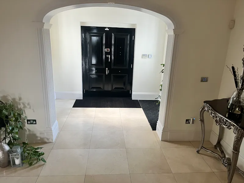 Chigwell white stucco home, D2727 (photo 28)