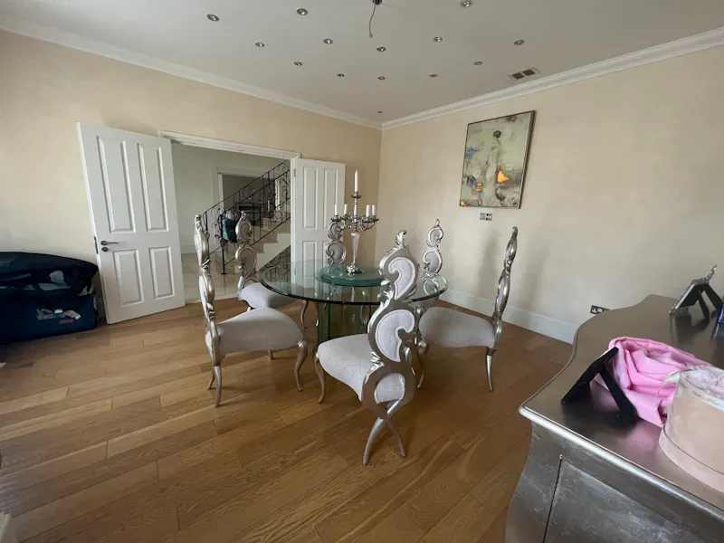 Chigwell white stucco home, D2727 (photo 10)