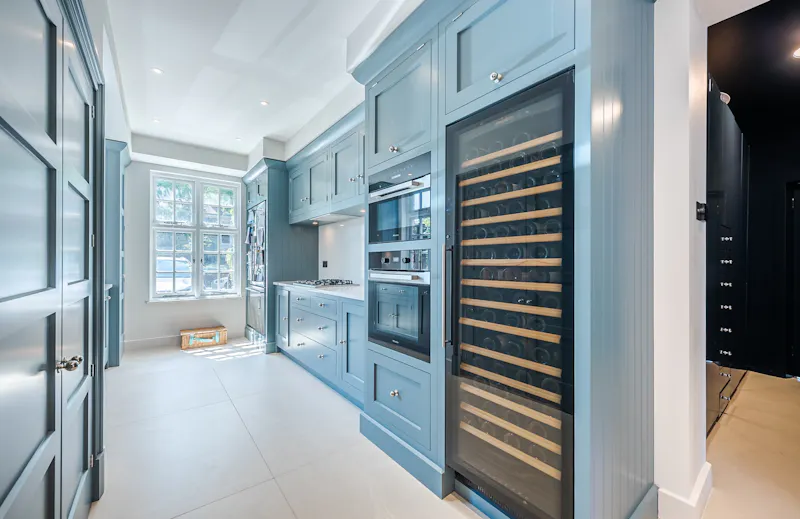 Large Period Putney House, E518 (photo 9)