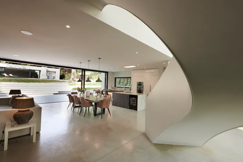 Sleek Rickmansworth pool house, K491 (photo 4)