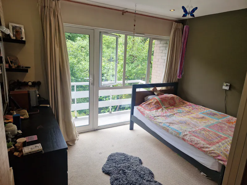 Bedroom at 60s Stanmore suburban home, D2730 (photo 25)