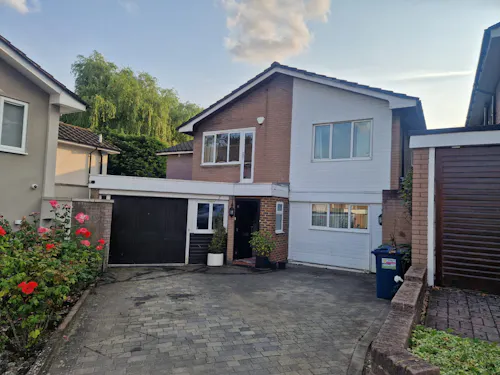 60s Stanmore suburban home, D2730