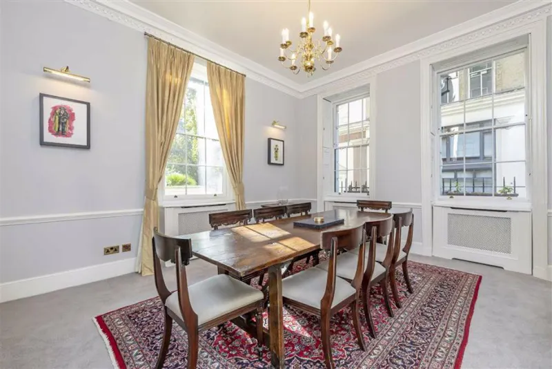 Dining room at Vacant Embankment townhouse, A1508 (photo 3)