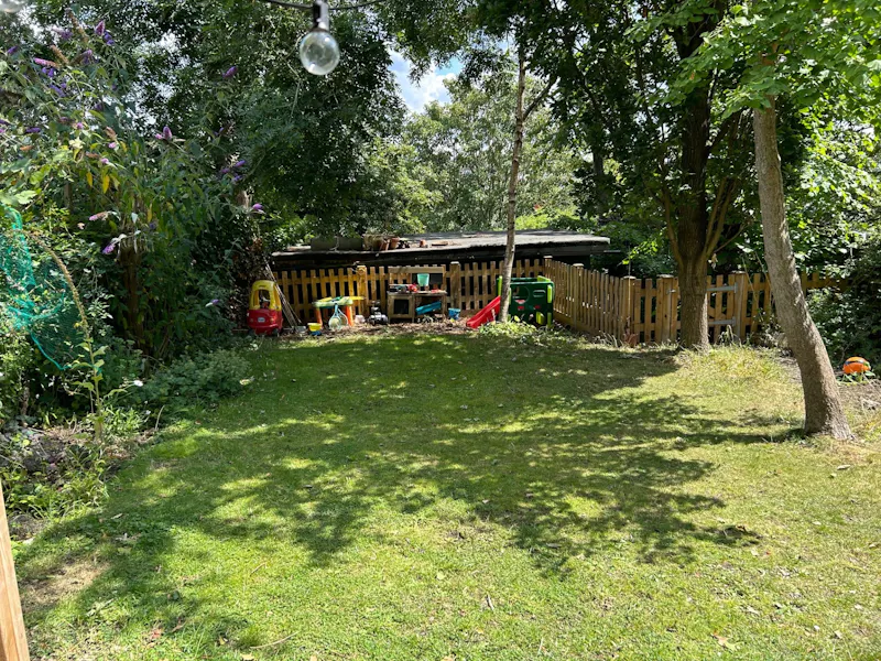 Garden at Modern East Dulwich house, K493 (photo 23)