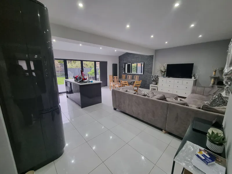 Borehamwood family house , D2737 (photo 3)
