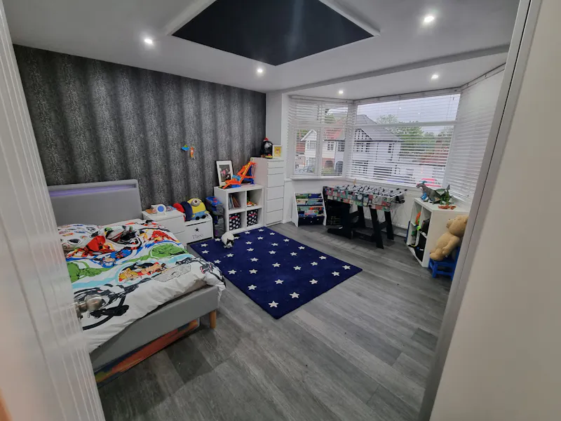 Bedroom - child's at Borehamwood family house , D2737 (photo 10)