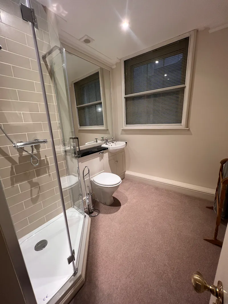 Bathroom at Vacant Embankment townhouse, A1508 (photo 14)