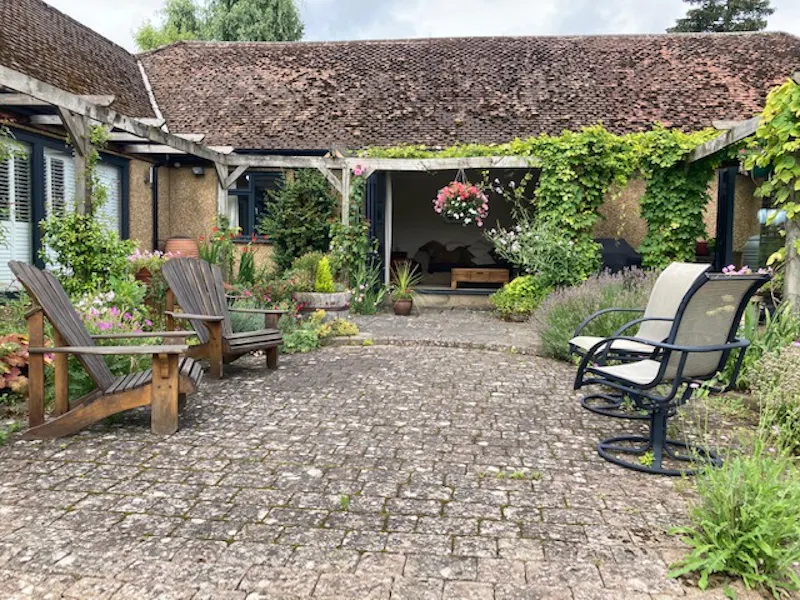 Terrace/Patio at Rickmansworth country bungalow, B1572 (photo 24)