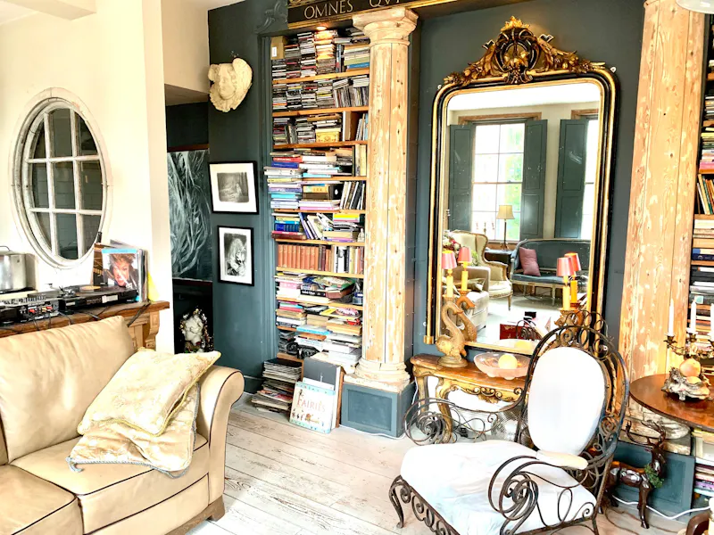 Eclectic Georgian Pub Apartment, F1238 (photo 13)