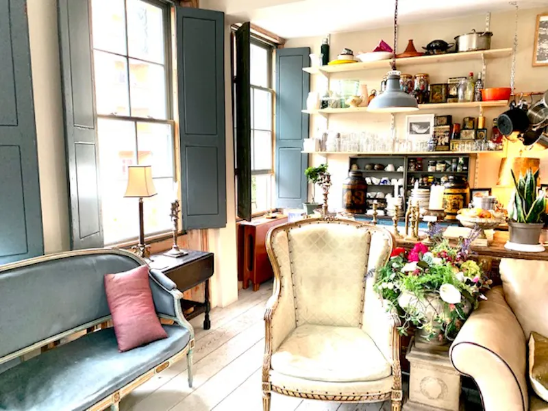 Eclectic Georgian Pub Apartment, F1238 (photo 4)