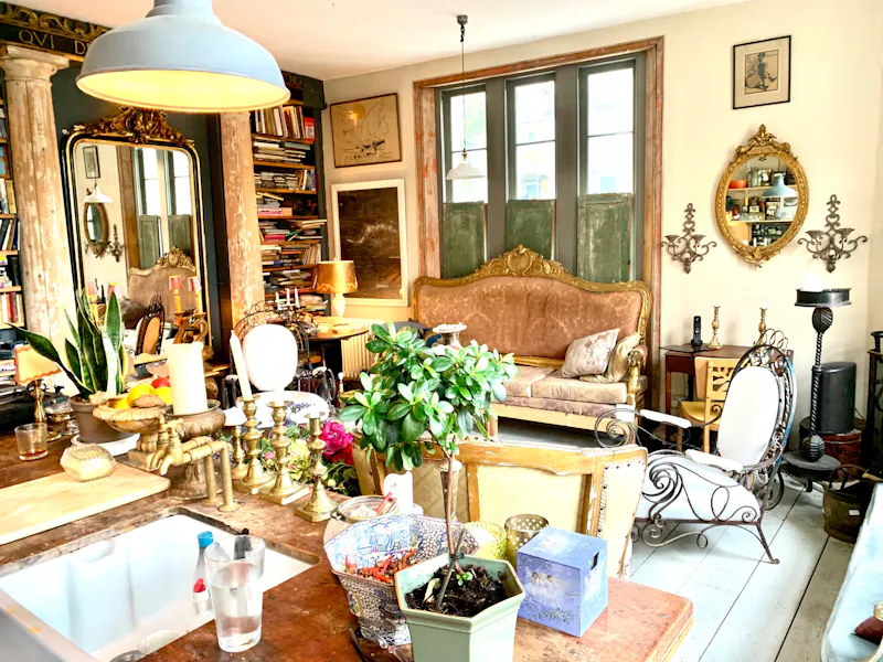 Eclectic Georgian Pub Apartment, F1238 (photo 10)