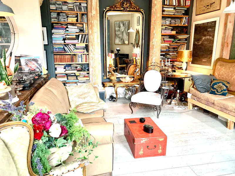 Eclectic Georgian Pub Apartment, F1238 (photo 12)