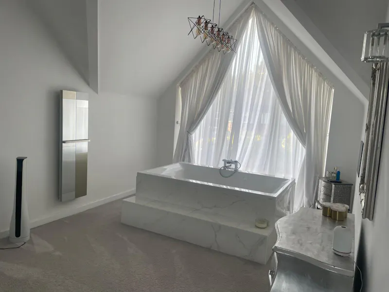 Bath at Modern Manchester family home, D2732 (photo 31)
