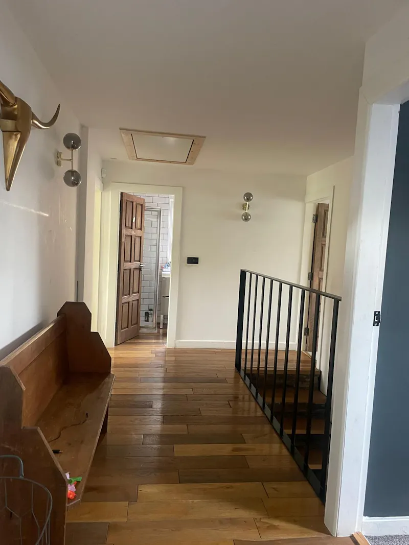 Landing at Modern Manchester family home, D2732 (photo 26)