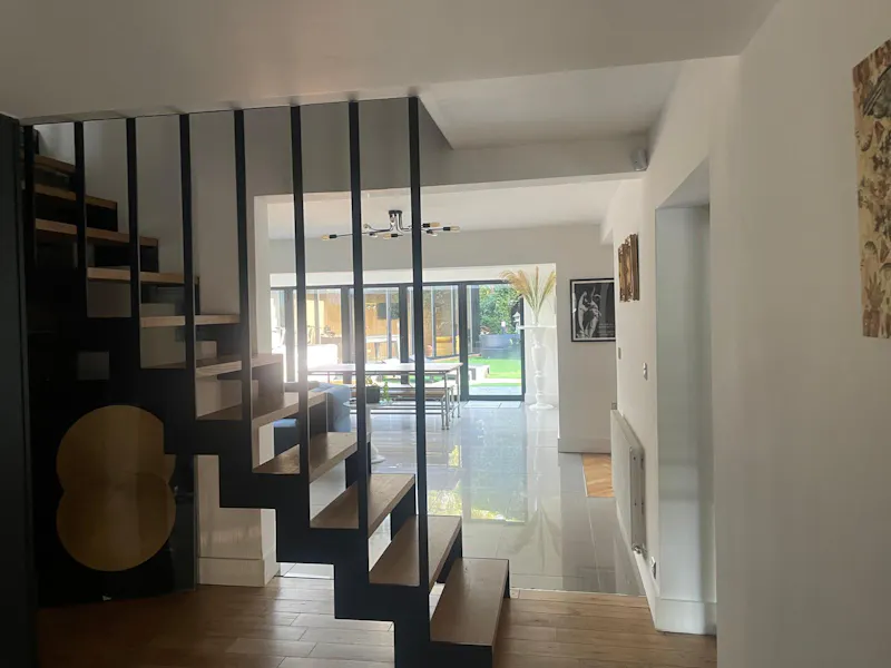 Modern Manchester family home, D2732 (photo 10)