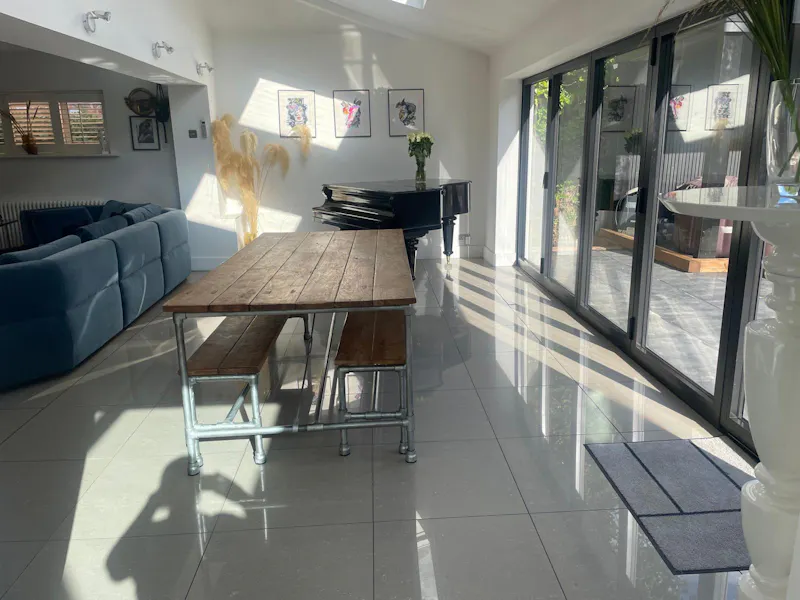 Modern Manchester family home, D2732 (photo 16)