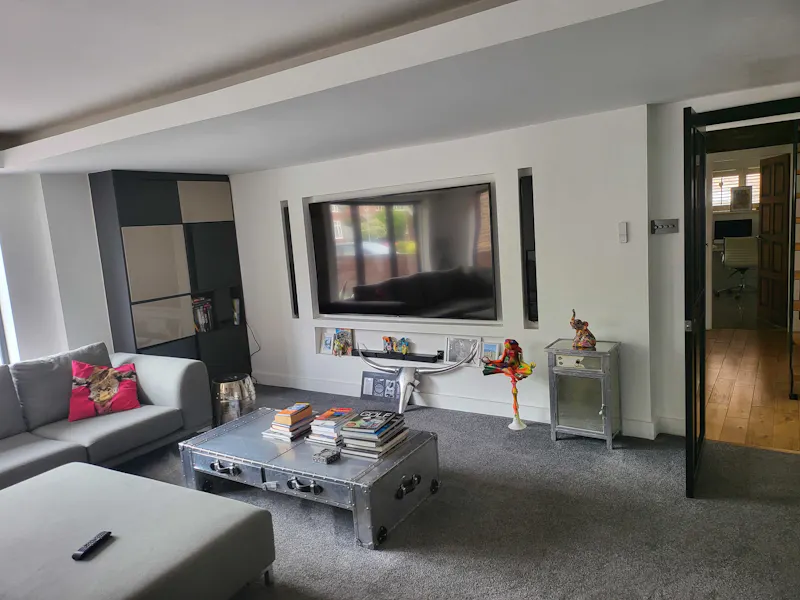 Modern Manchester family home, D2732 (photo 6)