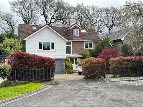 Cul-de-sac Richmond home, D2736