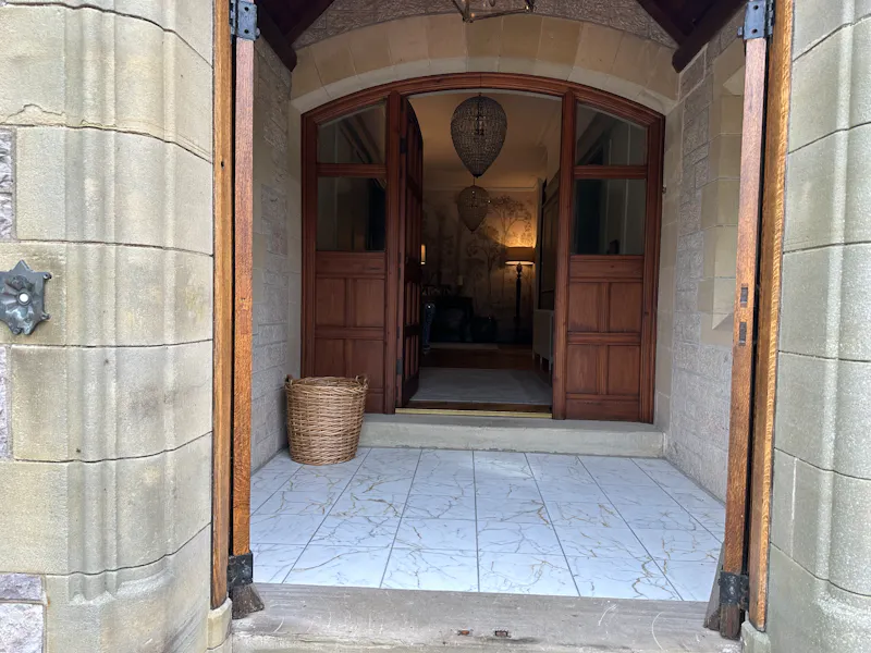 Colwyn Bay country house, W218 (photo 2)