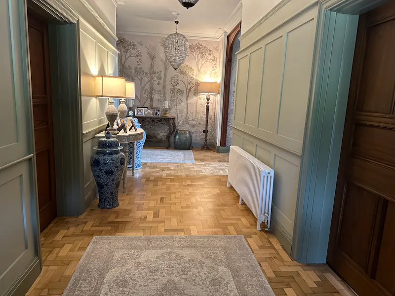 Entrance hall at Colwyn Bay country house, W218 (photo 3)