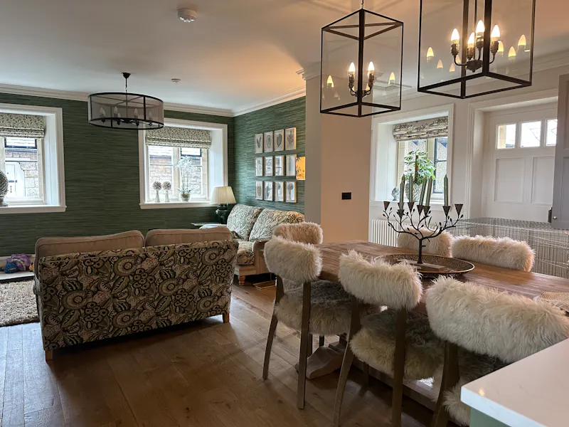 Open plan at Colwyn Bay country house, W218 (photo 6)