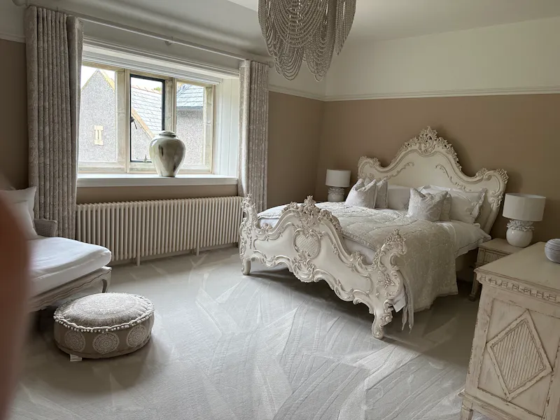 Bedroom at Colwyn Bay country house, W218 (photo 18)