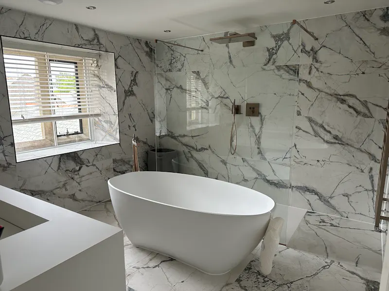 Bathroom at Colwyn Bay country house, W218 (photo 19)