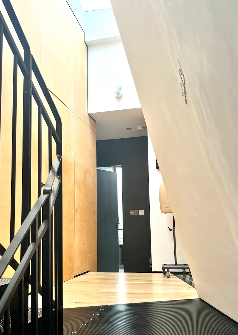 Striking Haggerston house, K485 (photo 35)