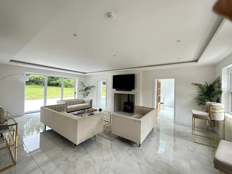 Living Room at Modern luxe house in Slough, D2735 (photo 3)