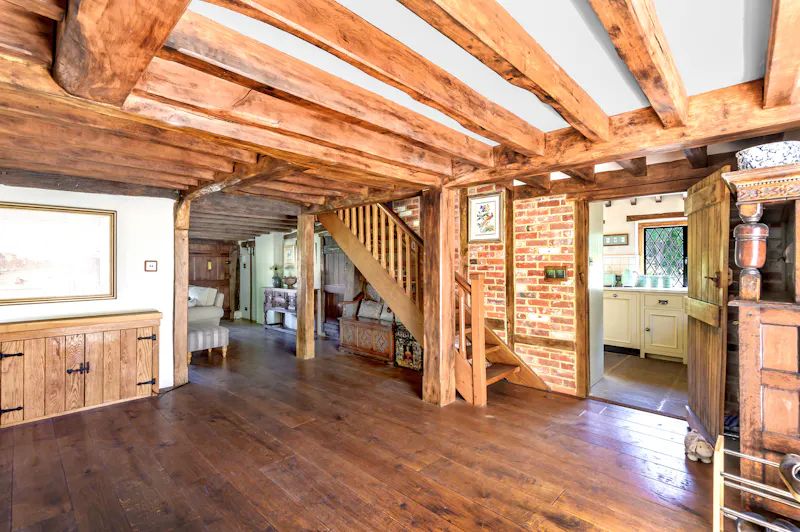 Staircase at Picturesque Woking cottage, C939 (photo 16)
