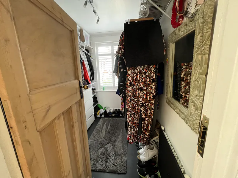 Dressing room at 1930's Family Home, D2738 (photo 25)