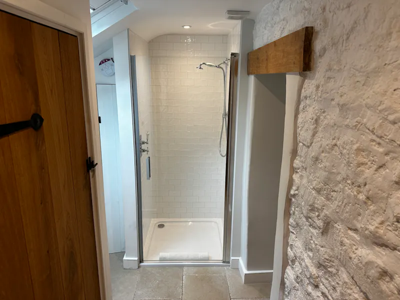 Bathroom at Enchanting Wiltshire Cottage, C940 (photo 22)