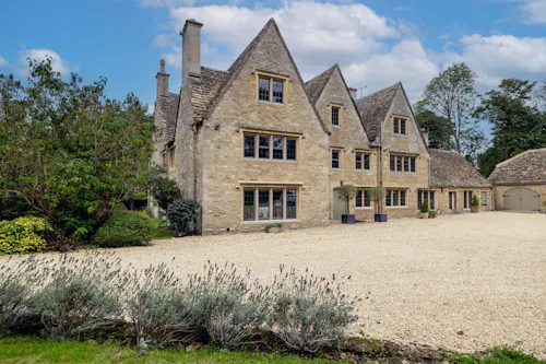 Contemporary Cotswold Home, A1614