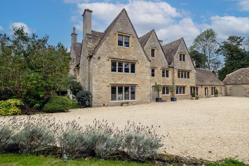 Contemporary Cotswold Home, A1614 (photo 1)