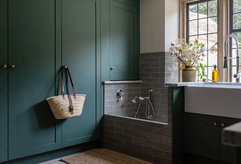 Bathroom at Contemporary Cotswold Home, A1614 (photo 11)