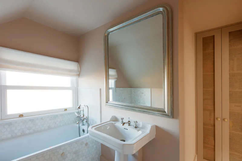Bathroom at Light & neutral Clapham home, E524 (photo 14)